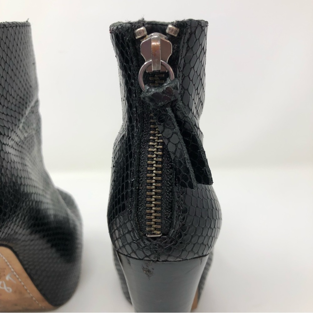 ALICE + OLIVIA 36 paige platform booties 0094  black snakeskin stiletto - Picture 6 of 16